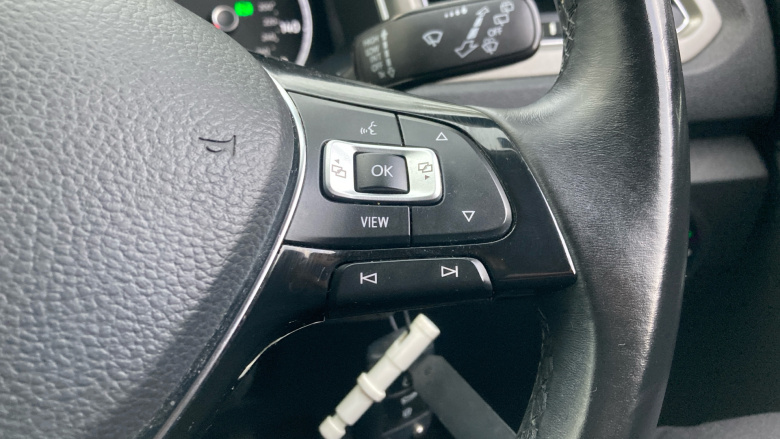 Volkswagen T-Roc 1.5 TSI EVO SE 5dr DSG Petrol Hatchback